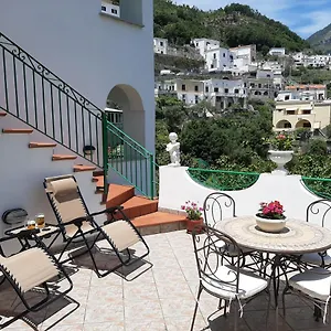 Apartment Silvy House, Amalfi
